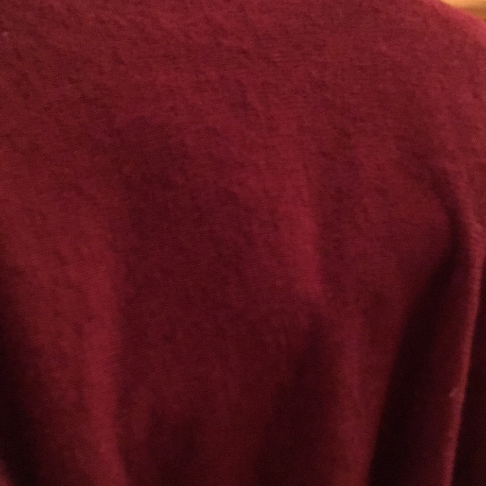 Beautiful Burgundy 3/4 Sleeved Top w/ crochet hem - Picture 5 of 5